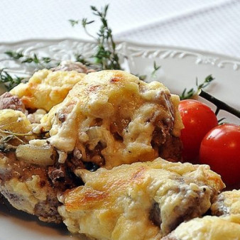 Мясо по-французски с картофелем