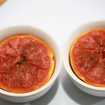 Жареный грейпфрут с корицей