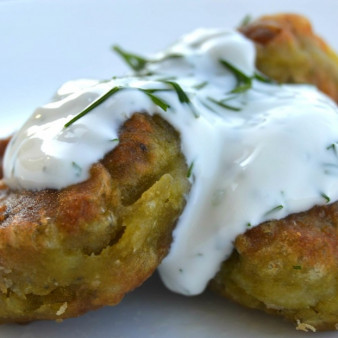 Котлеты из консервированного зеленого горошка