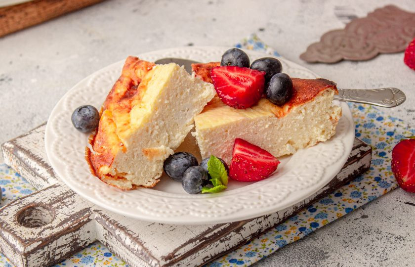 1. Этап. Творожная запеканка с йогуртом: Подавайте остывшей. Приятного аппетита!