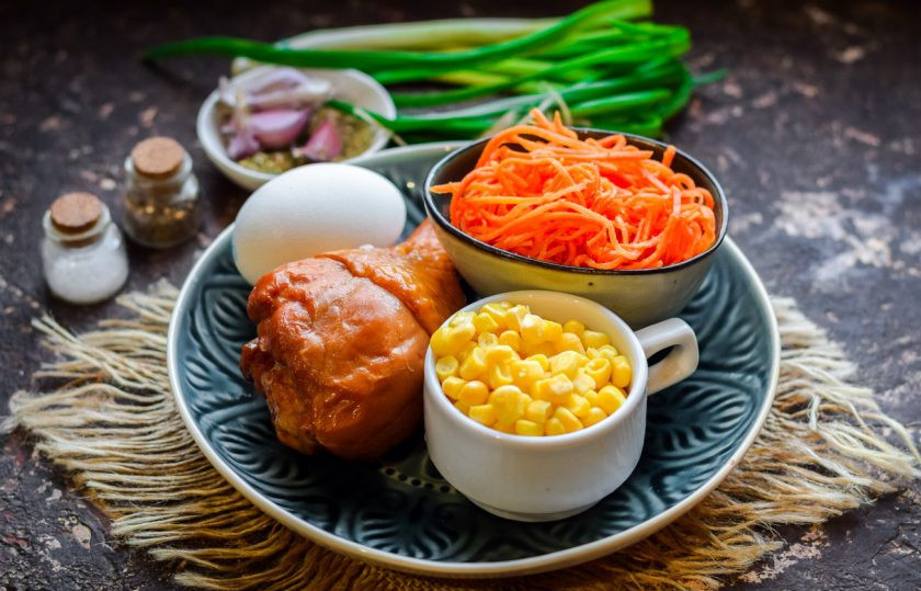 1. Этап. Салат Парус: Подготовьте ингредиенты.