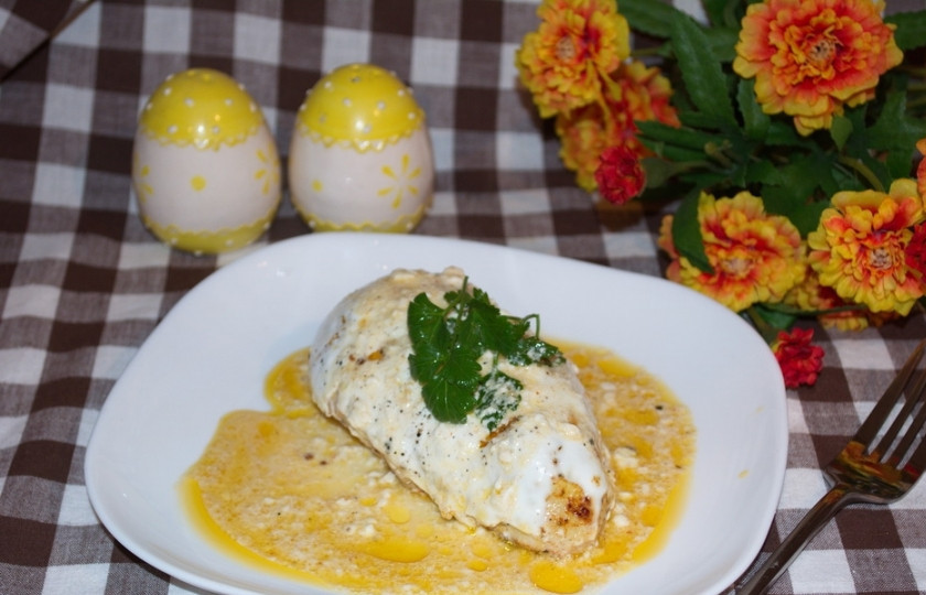 1. Этап. Куриная грудка под соусом: Вот куриная грудка под соусом и готова.