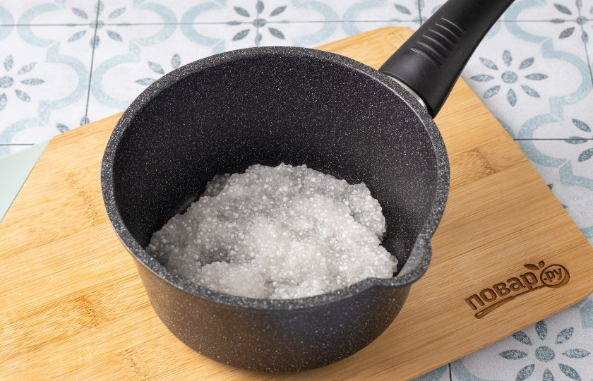 1. Этап. Десерт из тапиоки: Верните тапиоку в ковшик.