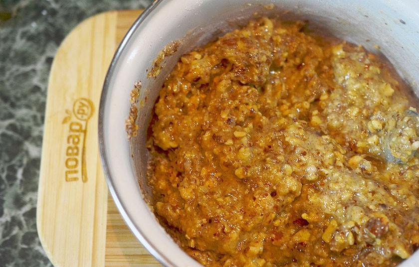 1. Этап. Магрибский грушевый пирог: 6. Все хорошо перемешайте.