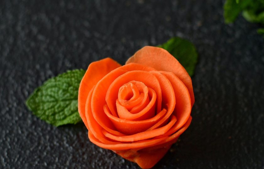 1. Этап. Розы из моркови: Роза из моркови готова!