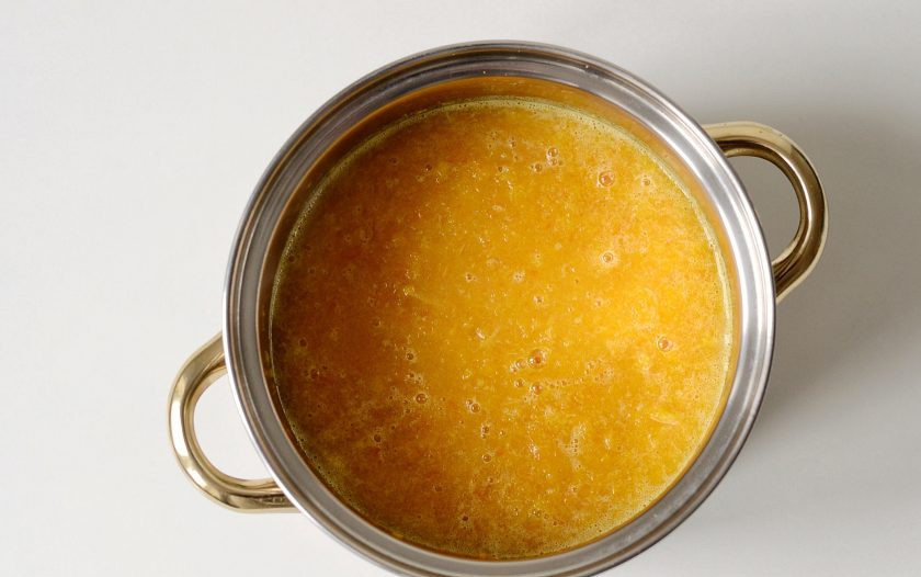 1. Этап. Апельсиновый джем с имбирем: Пробейте погружным блендером массу. Проварите еще 10-15 минут.