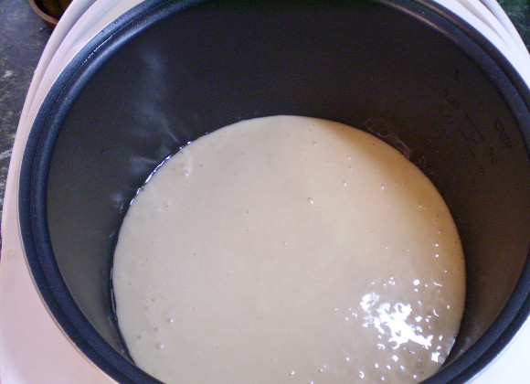 1. Этап. Торт со сметанным кремом: 5. Выпекаем бисквит удобным способом. В мультиварке в режиме 