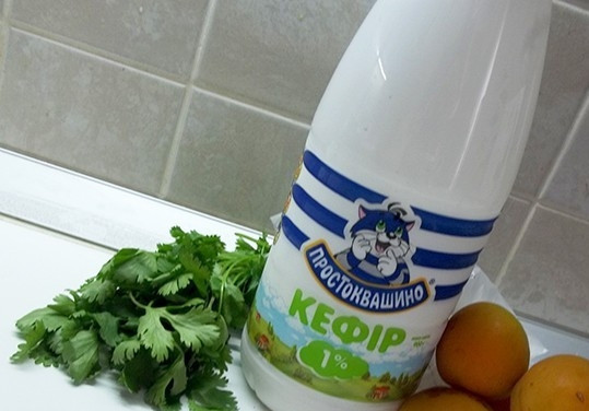 1. Этап. Абрикосы с кефиром: 1. Этот коктейль лучше употреблять в пищу по утрам. Он отлично запускает работу кишечника, очищает его и способствует похудению (за счет сжигания калорий).