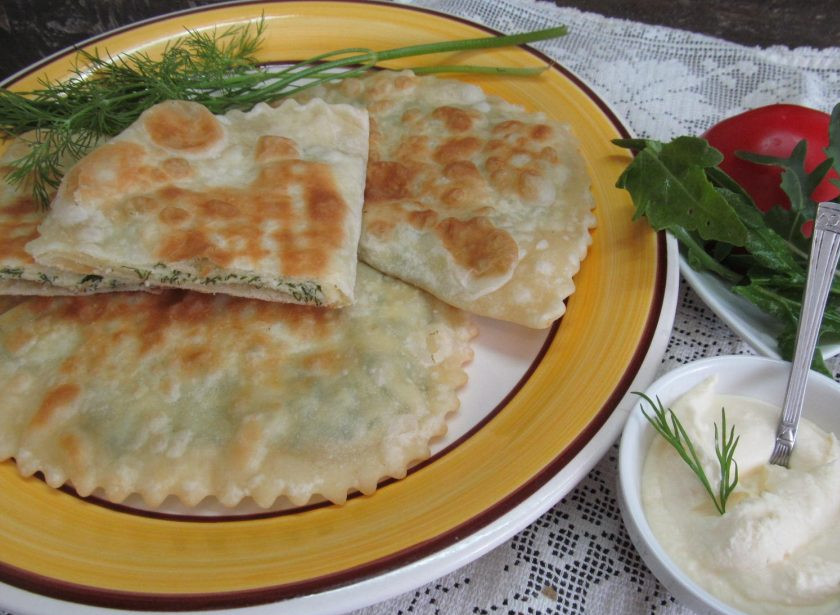 1. Этап. Лепешки на простокваше с творогом и зеленью: Приятного аппетита!