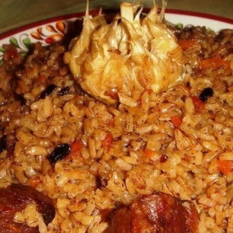 Плов с чесноком