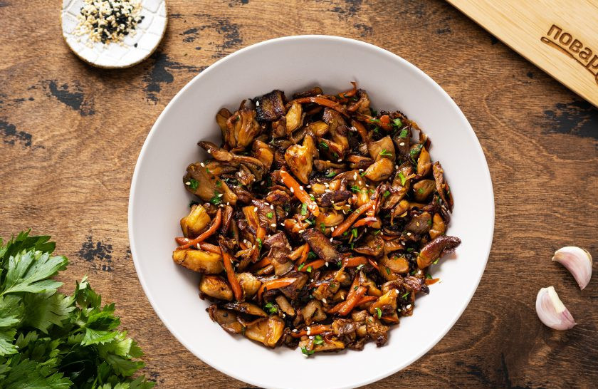 1. Этап. Жареные вешенки в соевом соусе: Жареные вешенки в соевом соусе готовы, приятного вам аппетита!