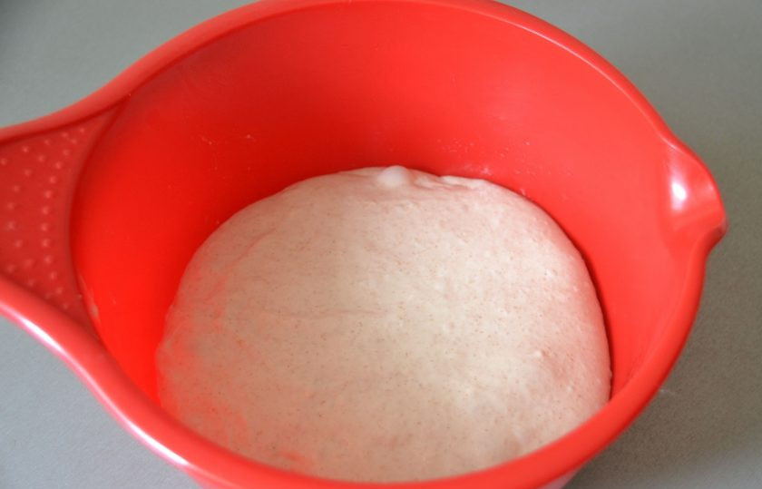 1. Этап. Шотис пури: Тесто должно хорошо увеличиться в размерах.