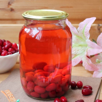 Кизиловый компот