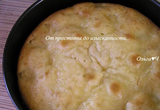 1. Этап. Шарлотка с оливковым маслом: Выпекайте при 180*С 35-40 минут до румяного цвета и сухой палочки.