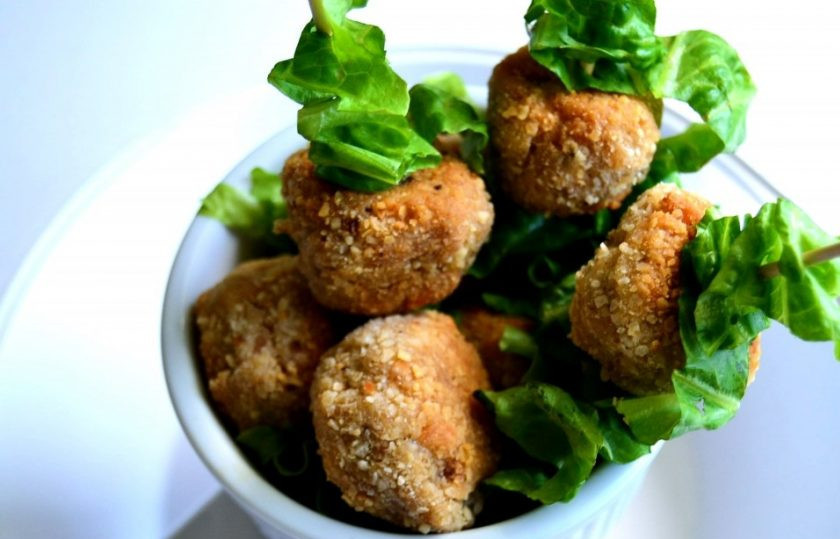 1. Этап. Рыбные шарики: 6. Подавайте рыбные шарики вместе с зеленью.