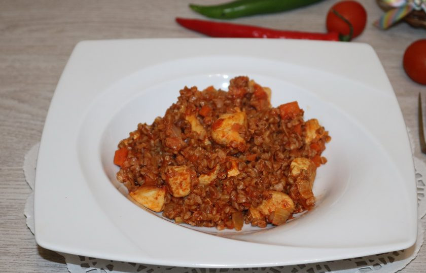 1. Этап. Гречка по-купечески с курицей: Гречка рассыпчатая, ароматная! Приятного аппетита!