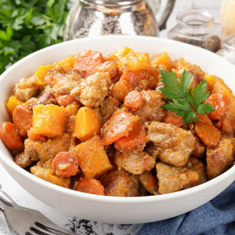 Тыква, тушенная со свининой