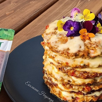 Мясной торт с начинкой для пикника