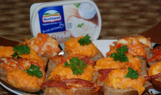 1. Этап. Мини бутерброды Ассорти: Выкладываем бутерброды на блюдо и подаем!