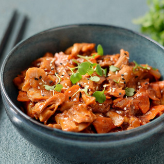 Соевое мясо в кисло-сладком соусе