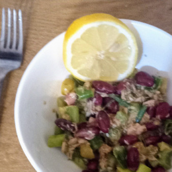 Салат из тунца и фасоли