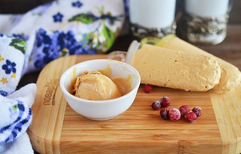 1. Этап. Домашнее мороженое: 6. Отправьте в морозилку на 8-10 часов. Приятного аппетита!