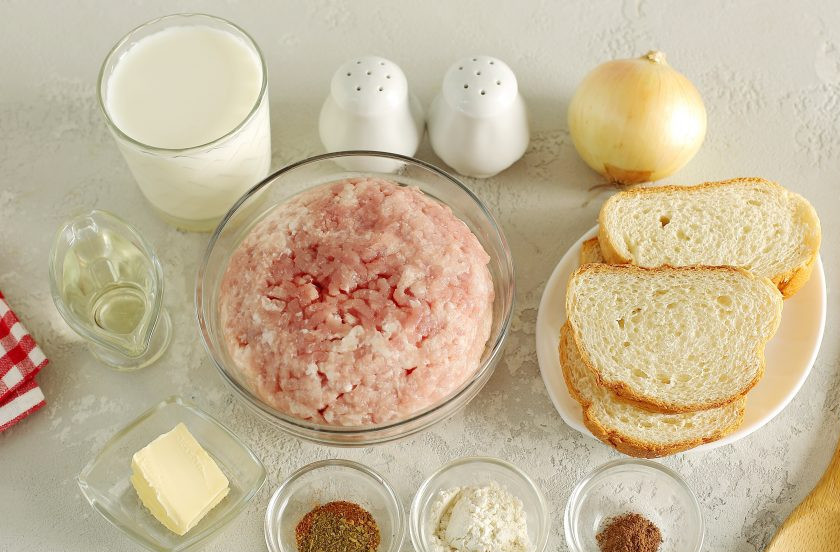 1. Этап. Фрикадельки в соусе Бешамель: Подготовьте все ингредиенты.