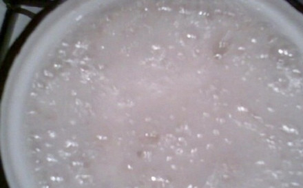 1. Этап. Варенье из помело: Сварить сироп и опустить кусочки помело, варить 30 минут, добавить пектин.