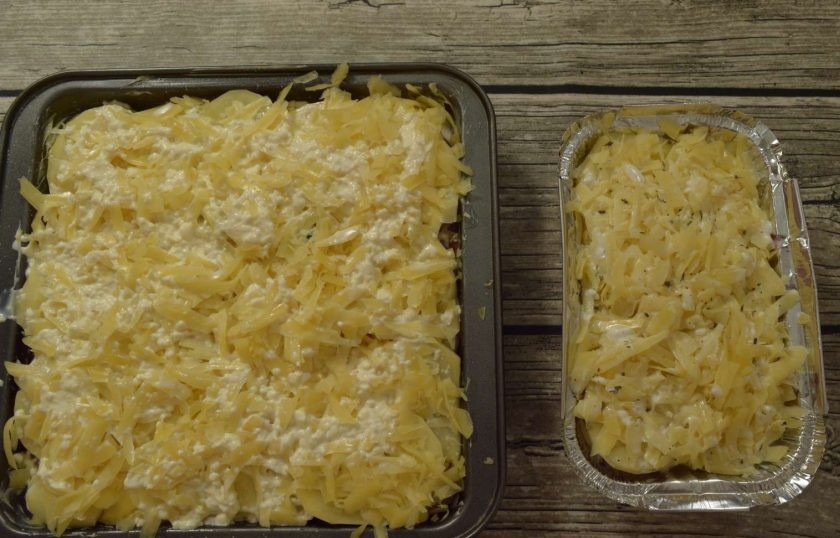 1. Этап. Французское мясо: 8. Отправляйте в разогретую до 200 градусов духовку до румяной корочки (примерно 40 минут).