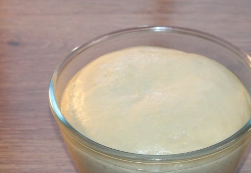 1. Этап. Булочки-птички Жаворонки: 10. Тесто после расстойки увеличилось в объеме.