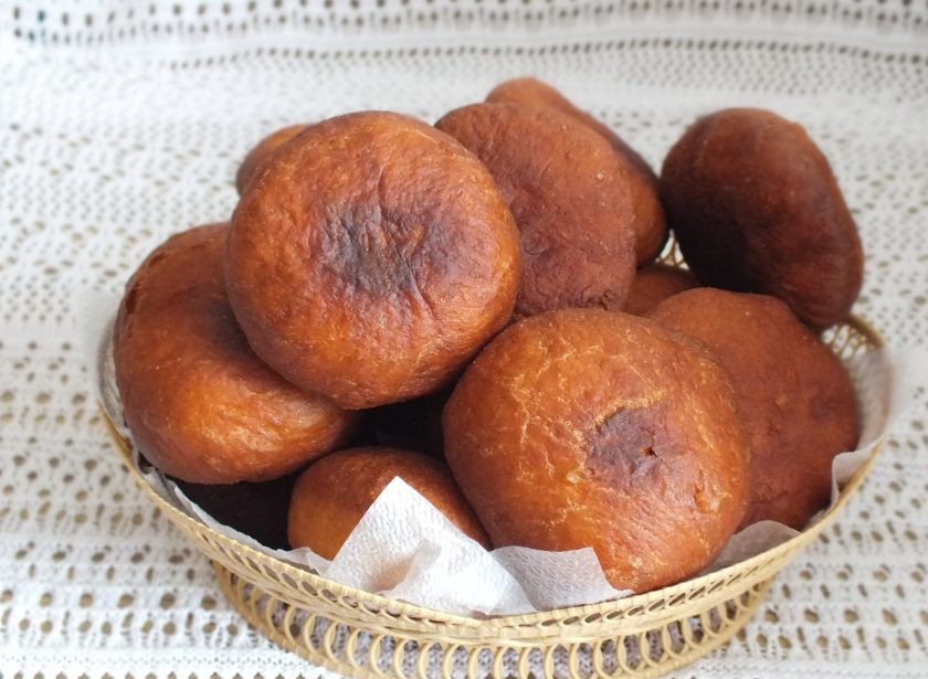 1. Этап. Кабартма: Готовые кабартма выложите на бумажные салфетки.