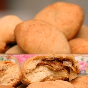 1. Этап. Постные пирожки с капустой: Постные пирожки с капустой готовы. Приятного аппетита! ;)