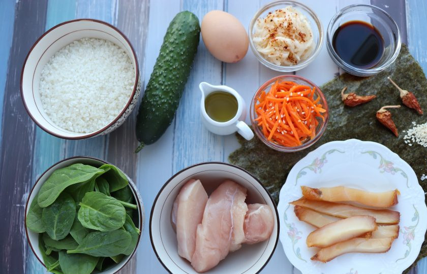 1. Этап. Кимбап: Для начала подготовьте все ингредиенты.