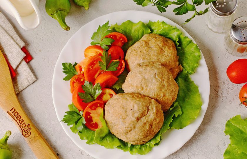 1. Этап. Котлеты из горбуши ПП: Котлеты из горбуши ПП готовы. Подавайте самостоятельно, со свежими овощами или любым гарниром. Приятного аппетита!