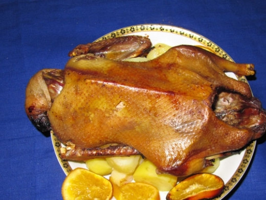 1. Этап. Утка с апельсинами в рукаве: А затем запекайте утку ещё 1,5 часа при 150 градусах. Подавайте блюдо с гарниром из картофеля. Приятного аппетита!