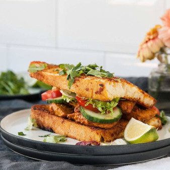 Сэндвич с курицей Тикка масала