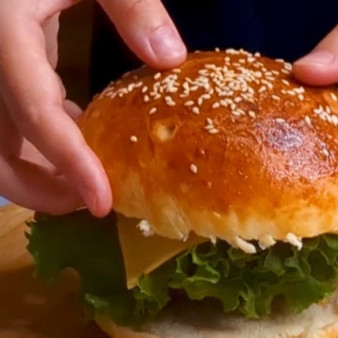 Крабсбургер из Губки Боба
