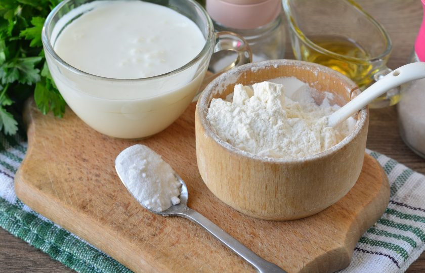 1. Этап. Пирожки с картошкой по бабушкиному рецепту: Подготовьте все ингредиенты для приготовления теста.