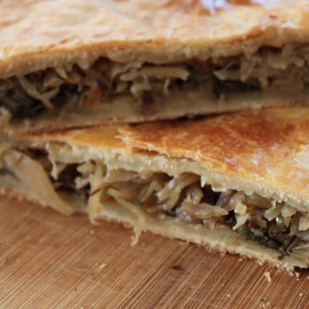 Пирог с капустой в мультиварке