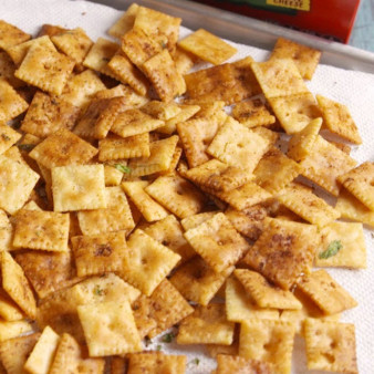 Cheez-It Crack