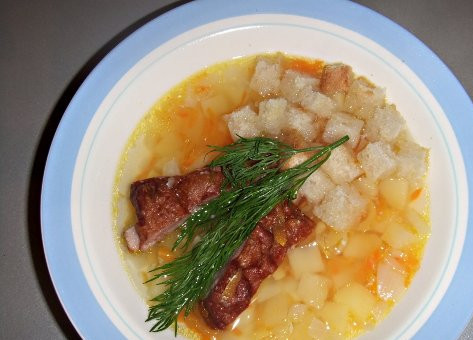 1. Этап. Суп с ребрышками в мультиварке: 5. Все! Можете заниматься своими делами, а мультиварка сама скажет, когда суп можно уже подавать. Приятного аппетита!