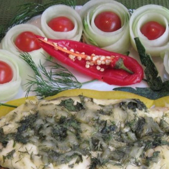 Красная рыба под соусом