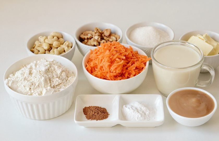 1. Этап. Постный морковный кекс: Подготовьте все ингредиенты.