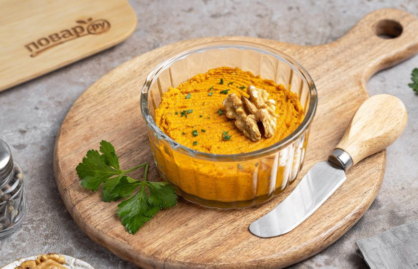 1. Этап. Паштет из моркови с грецкими орехами: Паштет из моркови с грецкими орехами готов, приятного вам аппетита!