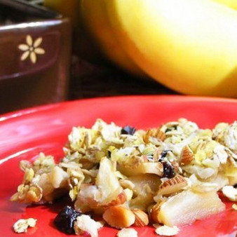 Яблочно-банановый крамбл