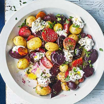 Potatoes & beets with curd, caraway & flaxseed oil