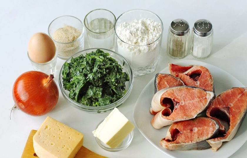 1. Этап. Штрудель с рыбой: Подготовьте все ингредиенты.