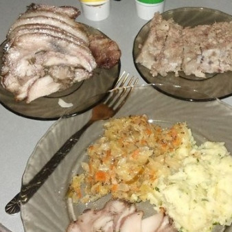 Рулет из свиной головы