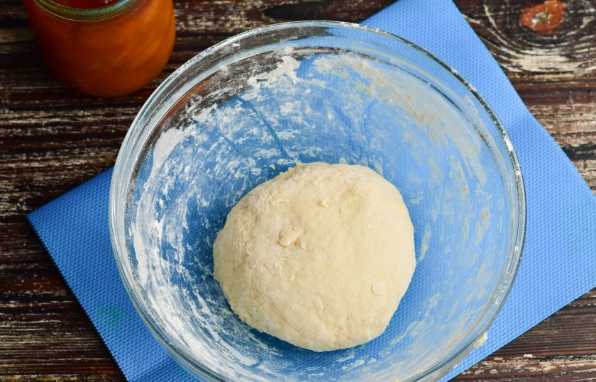 1. Этап. Печенье Утопленники: Замесите тесто.