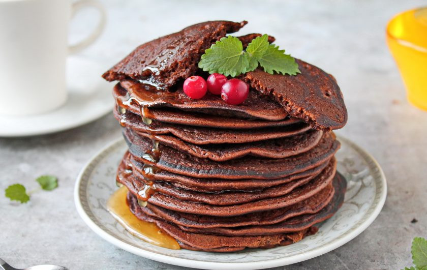 1. Этап. Шоколадные панкейки на кефире: Приятного аппетита!